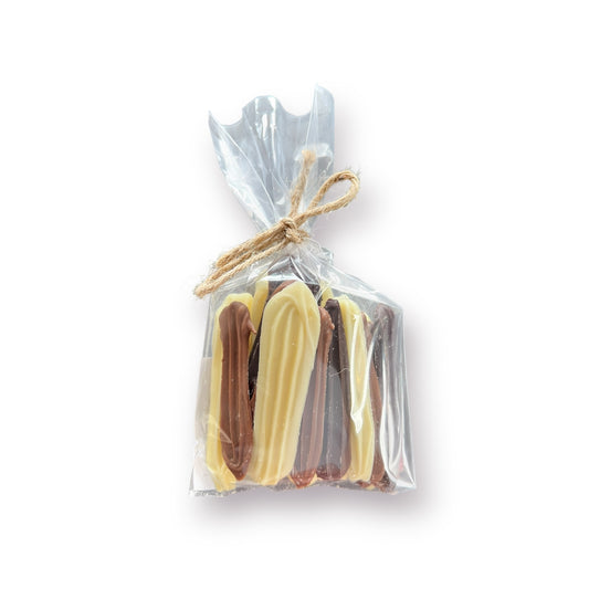 THYA Tunger Mix pose